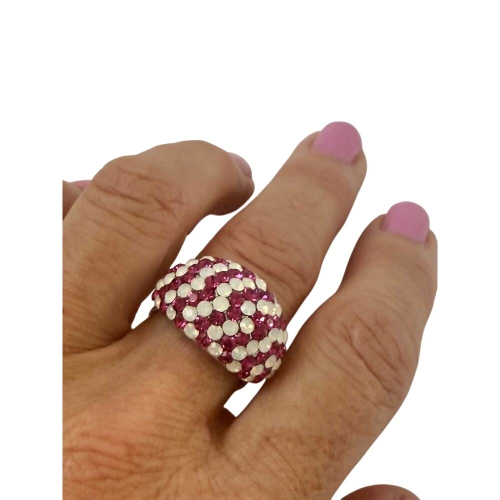 Rhinestone ring NWOT